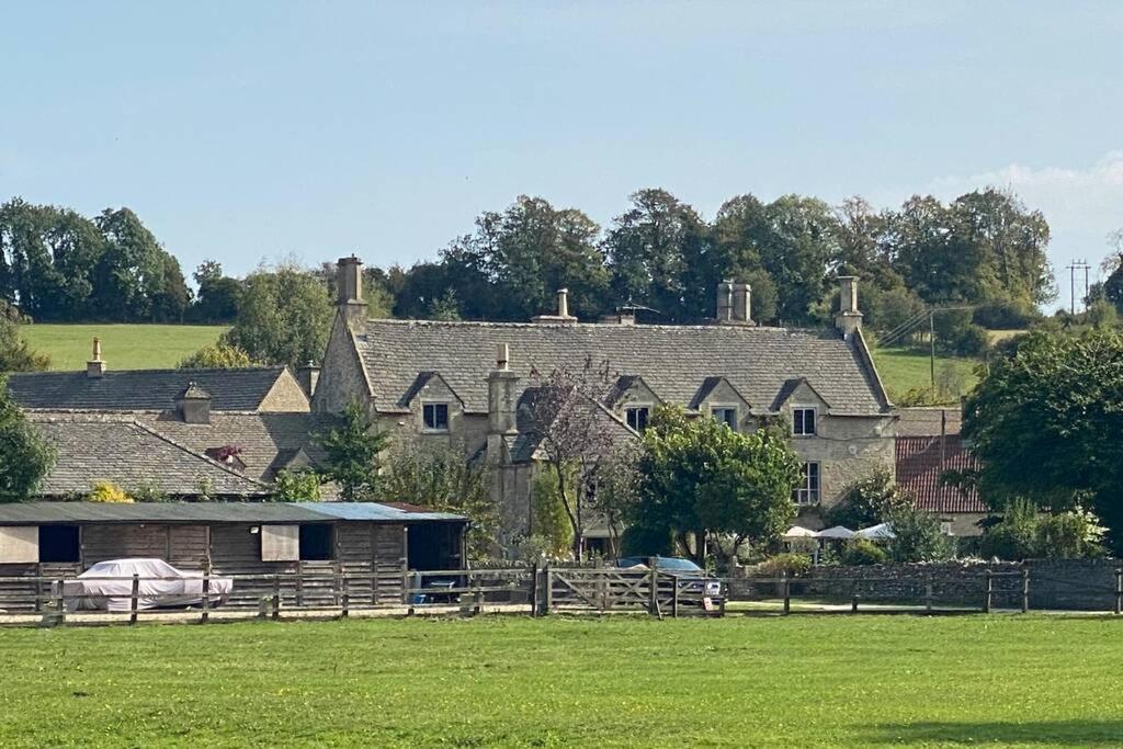 The Old Manor Coach House Apartman Cirencester Kültér fotó