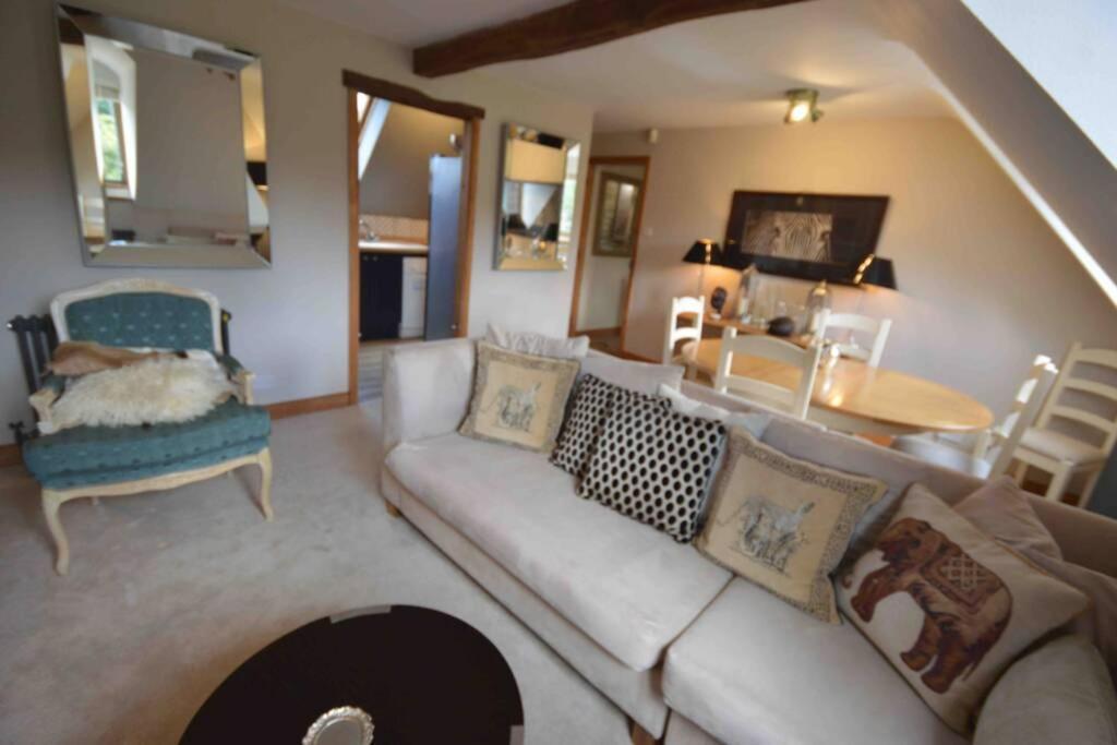 The Old Manor Coach House Apartman Cirencester Kültér fotó