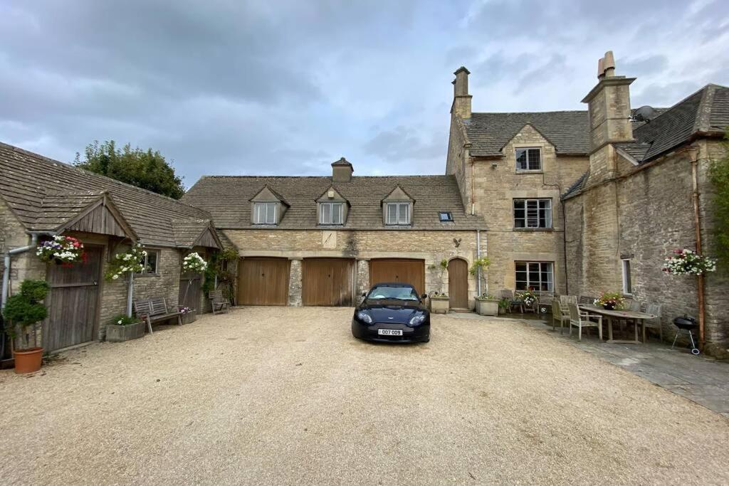 The Old Manor Coach House Apartman Cirencester Kültér fotó