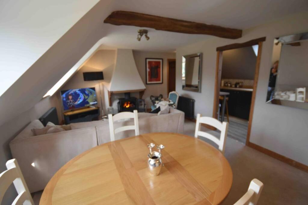 The Old Manor Coach House Apartman Cirencester Kültér fotó