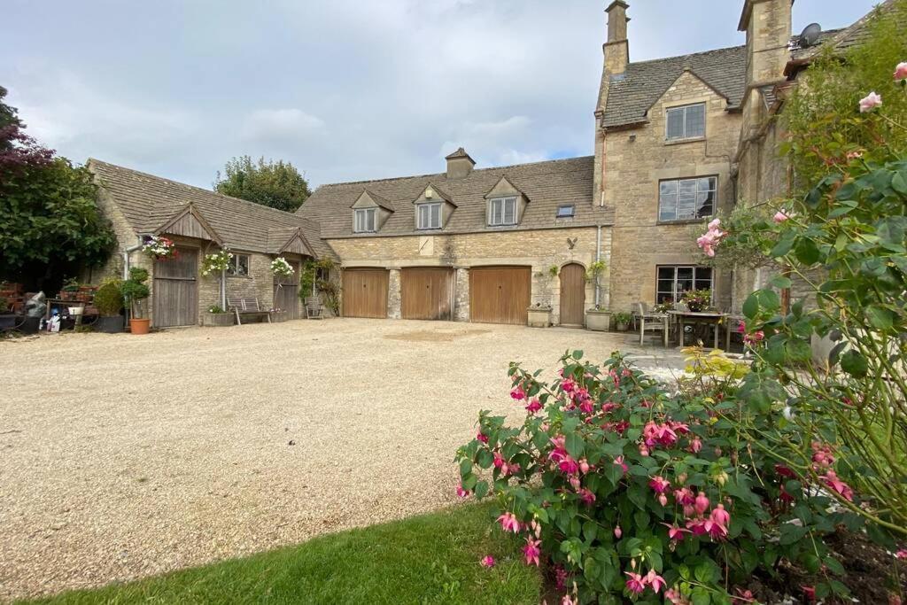 The Old Manor Coach House Apartman Cirencester Kültér fotó
